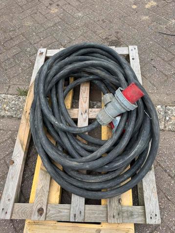 125A Krachtstroomkabel 25 meter 5 x 35mm2 beschikbaar voor biedingen
