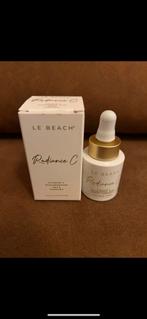 Le beach radiance vitamine hyaluron C serum, Ophalen of Verzenden, Nieuw, Gehele gezicht