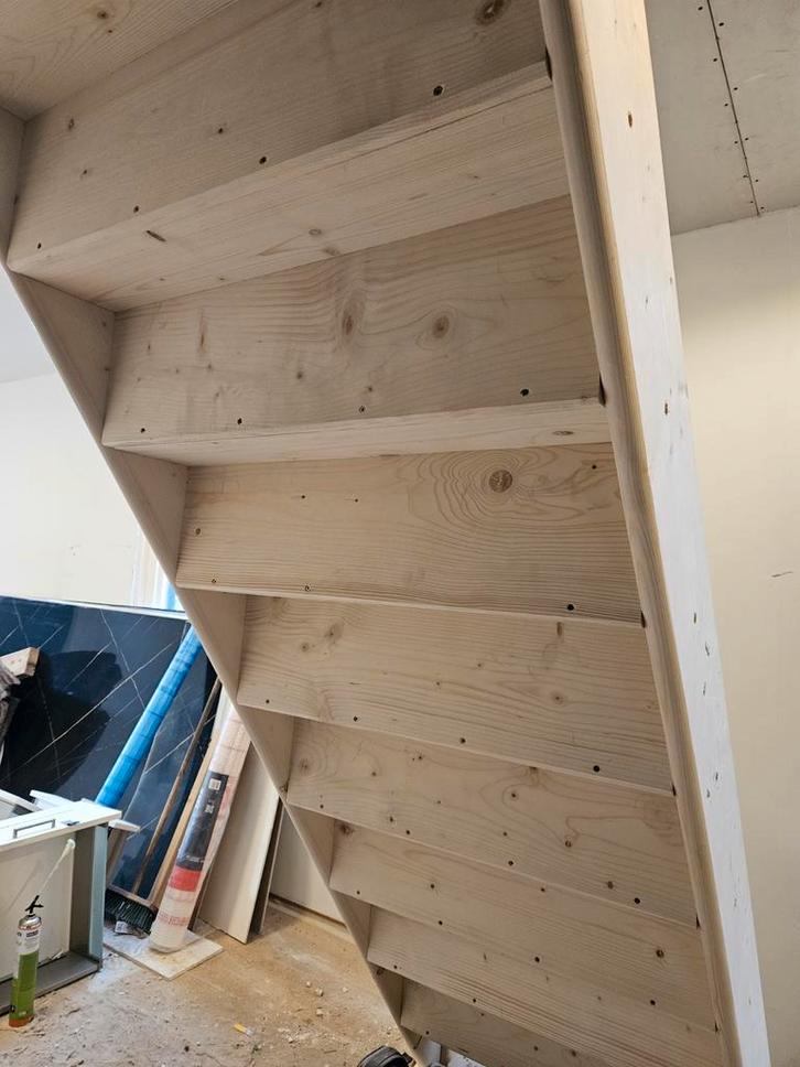 Nieuwe Vurenhout Trap - 3 Meter, Doe-het-zelf en Verbouw, Ladders en Trappen, Nieuw, 2 tot 4 meter, Ophalen of Verzenden