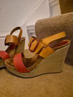 Muiltje met sleehak, Zo goed als nieuw, Rood, Sandalen of Muiltjes, Ophalen of Verzenden