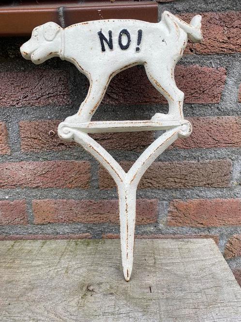 Gietijzeren bord hond met NO! tuinsteker, Tuin en Terras, Tuinstekers, Nieuw, Ophalen of Verzenden