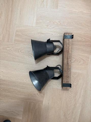 Industriële Plafondlamp - Moderne Look beschikbaar voor biedingen