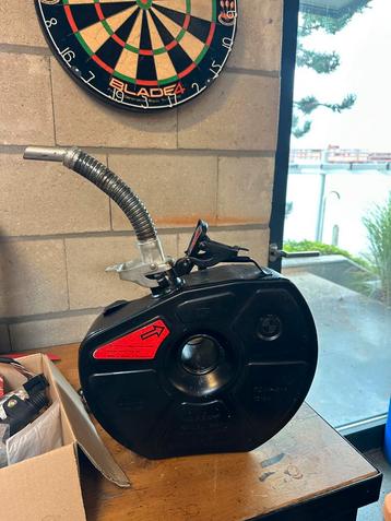 ZGAN Bmw e30 e28 e36 Bellino reservetank Reserve jerrycan 9L beschikbaar voor biedingen