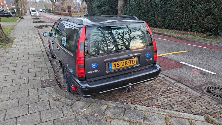 Volvo V70 2.4 140PK 1999 Grijs, Auto's, Volvo, Particulier, V70, Benzine, Stationwagon, Handgeschakeld, Origineel Nederlands, Zilver of Grijs