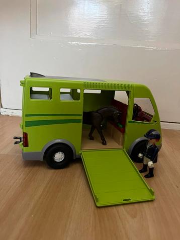 Playmobil 6928 Paardenvrachtwagen beschikbaar voor biedingen