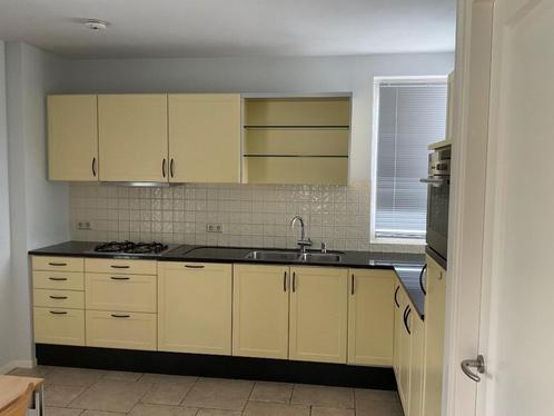 Keuken inclusief apparatuur, Huis en Inrichting, Keuken | Complete keukens, Gebruikt, Hoekkeuken, Geel, Graniet of Steen, Ophalen