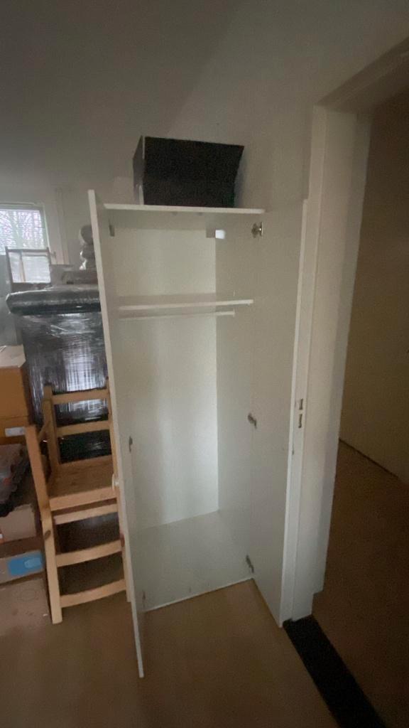 Wardrobe, Huis en Inrichting, Kasten | Kledingkasten, Zo goed als nieuw, 150 tot 200 cm, 50 tot 100 cm, 25 tot 50 cm, Met deur(en)