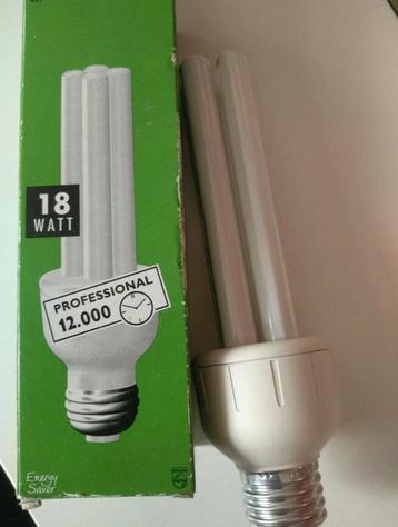Spaarlamp, nooit gebruikt beschikbaar voor biedingen