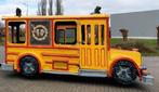 Trekkerombouw carnavalswagen polyester, Ophalen, Zo goed als nieuw