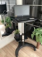 Handige en mooie laptoptafel, Ophalen, Zo goed als nieuw