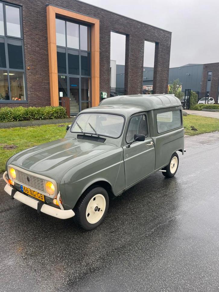 Renault 4 - 1988 - OLDTIMER - APK 9-2027 - R4combi, Auto's, Oldtimers, Particulier, Renault, Benzine, Stationwagon, Handgeschakeld