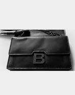 Prachtig BURKELY Crossbody Tasje, Sieraden, Tassen en Uiterlijk, Tassen | Damestassen, Ophalen, Zo goed als nieuw, Zwart, Handtas