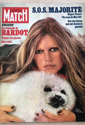 Paris Match, Brigitte Bardot, 2 stuks beschikbaar voor biedingen