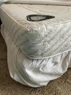Gratis- Bed 180x200, 2-delig, Ophalen, Zo goed als nieuw, Tweepersoons, 180 cm