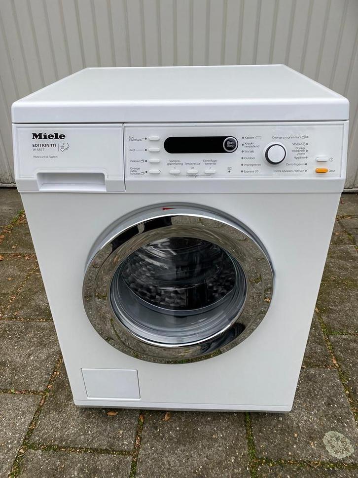 Miele Wasmachine 8 Kg/1600.met stoomfunctie !, Witgoed en Apparatuur, Wasmachines, Zo goed als nieuw, Voorlader, 8 tot 10 kg, 85 tot 90 cm
