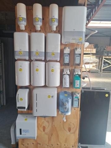 tork zeepdispenser, wc rol houder, papierhouder, sanitair. beschikbaar voor biedingen