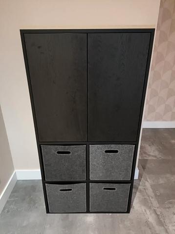 Mooie kast 145 x 72.5 x 40.5 cm (hxbxd) beschikbaar voor biedingen