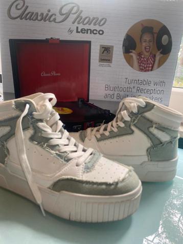 Schoenen Maat 39 beschikbaar voor biedingen