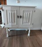 Landelijke buffetkastje met vouwdeuren., Huis en Inrichting, Ophalen, Gebruikt, 25 tot 50 cm, 50 tot 100 cm