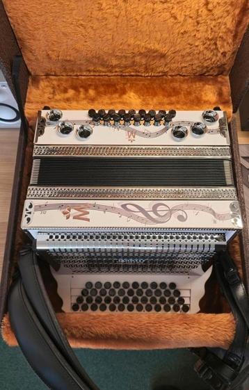 Nieuwstaat Steirische Harmonika Müller Melodie BEsAsDes beschikbaar voor biedingen