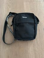 Supreme SS18 schouder tas, Sieraden, Tassen en Uiterlijk, Tassen | Schoudertassen, Ophalen of Verzenden, Zo goed als nieuw, Zwart