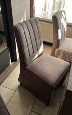 4 Eetkamerstoelen met wieltjes taupe kleur, Huis en Inrichting, Ophalen, Zo goed als nieuw, Overige kleuren, Vier