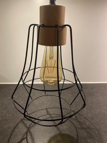 Hanglamp beschikbaar voor biedingen