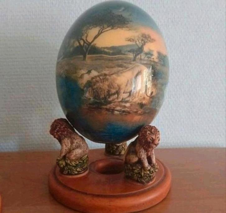 Struisvogel  , struis vogel ei big five afrika  , afrikaanse, Antiek en Kunst, Kunst | Niet-Westerse kunst, Ophalen of Verzenden