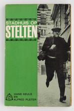 Stadhuis op stelten - Hans Keuls (1965), Boeken, Humor, Gelezen, Verhalen, Verzenden