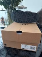 Nieuwe UGG Disquette Pantoffels Maat 37, Ophalen of Verzenden, Nieuw, Grijs, Pantoffels of Sloffen
