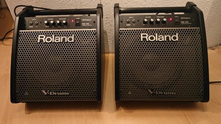 2x Roland PM-100 Personal Drum Monitor, Muziek en Instrumenten, Instrumenten | Toebehoren, Gebruikt, Drums of Percussie, Ophalen of Verzenden