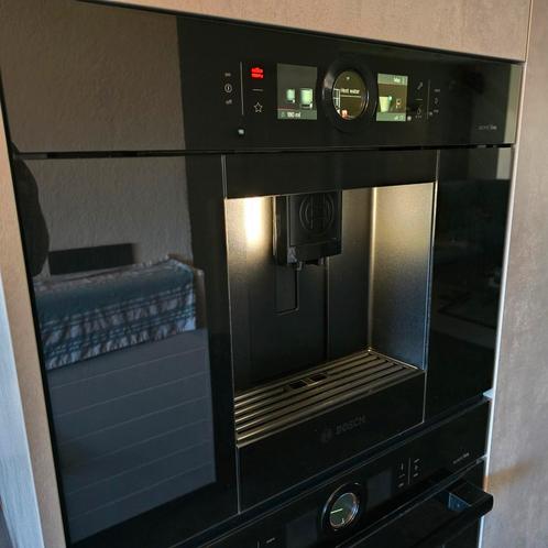 Bosch inbouw koffiemachine Zgan WiFi GARANTIE, Witgoed en Apparatuur, Koffiezetapparaten, Zo goed als nieuw, Gemalen koffie, Koffiebonen