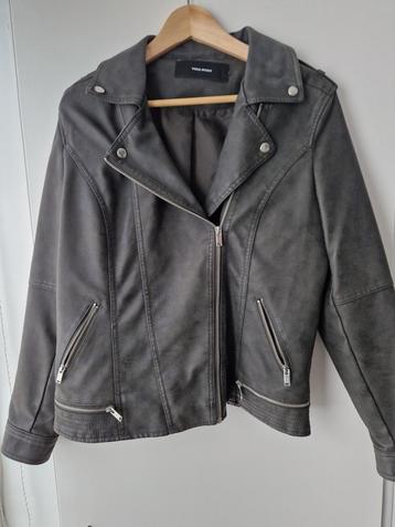 Vero Moda Jasje Nepleer Grijs  (valt als M/L) beschikbaar voor biedingen