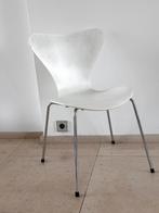 fritz Hansen stoel ontwerp Arne Jacobsen, Ophalen, Wit, Zo goed als nieuw, Metaal