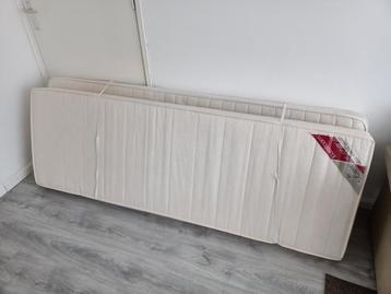 Matras  beschikbaar voor biedingen