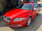 Volvo V70 2.5FT R-Design 230PK LEER / XENON / TREKHAAK / PDC, Auto's, Gebruikt, Zwart, Stoelverwarming, 2521 cc