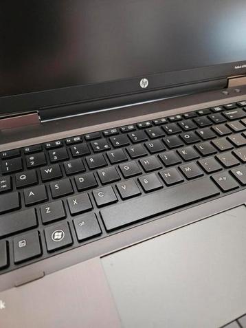 Diverse win 10 laptops en onderdelen beschikbaar voor biedingen