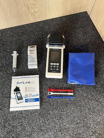Pool Lab 2.0 digitale watertester voor zwembad en spa beschikbaar voor biedingen