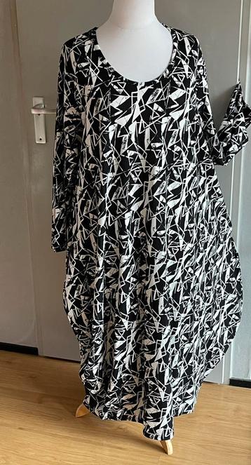 Peet: Nieuwe AKH ballonjurk tot maat 54 beschikbaar voor biedingen