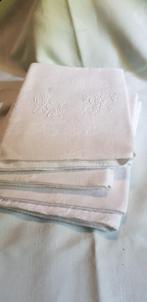 3 antieke servetten 78 x 62 cm groot met monogram, Antiek en Kunst, Verzenden