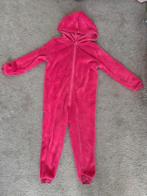 Roze onesie met hartjes maat 110/116, Ophalen of Verzenden, Zo goed als nieuw, Meisje, Nacht- of Onderkleding