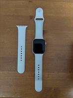 Apple Watch SE 2e Generatie 44 mm - Zo goed als nieuw!, Sieraden, Tassen en Uiterlijk, Smartwatches, Ophalen, Afstand, IOS, Zo goed als nieuw