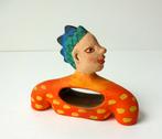 Keramiek beeldje hoofd vrouw met oranje en turquoise 3272-k, Antiek en Kunst, Kunst | Designobjecten, Ophalen of Verzenden