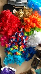 Paarse Boa's & Hawaï Slingers - Feestartikelen, Ophalen of Verzenden, Zo goed als nieuw