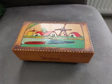 Houten speeldoosje jaren 50 Tulpen uit Amsterdam vintage beschikbaar voor biedingen