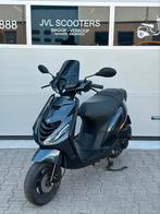Piaggio zip 50cc 3v 4t 2022 Brom, Ophalen, Maximaal 45 km/u, Zip, Zo goed als nieuw