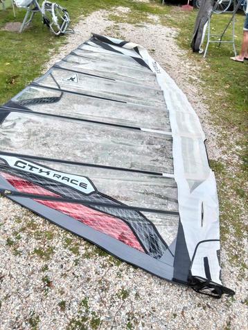 Gaastra GTX Race 8.5 m2 incl. GA 75%Mast en G.S giek beschikbaar voor biedingen