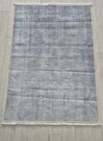 Te koop: Stijlvolle en Moderne tapijt, 100 tot 150 cm, 150 tot 200 cm, Ophalen of Verzenden, Zo goed als nieuw