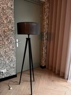 Mooie 3-poot vloerlamp zwart, Huis en Inrichting, Lampen | Vloerlampen, Ophalen, Zo goed als nieuw, Metaal, 150 tot 200 cm