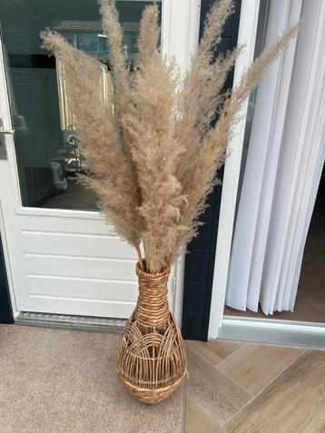 Woondecoratie rieten beschikbaar voor biedingen